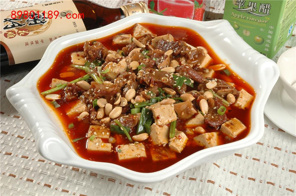 筋头巴脑炖豆腐